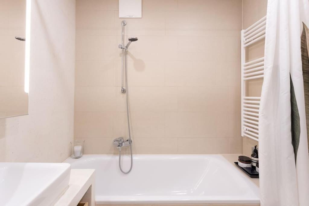 Dream Apartment - Central And Quiet With Ac And Free Parking Garage Vienne Extérieur photo